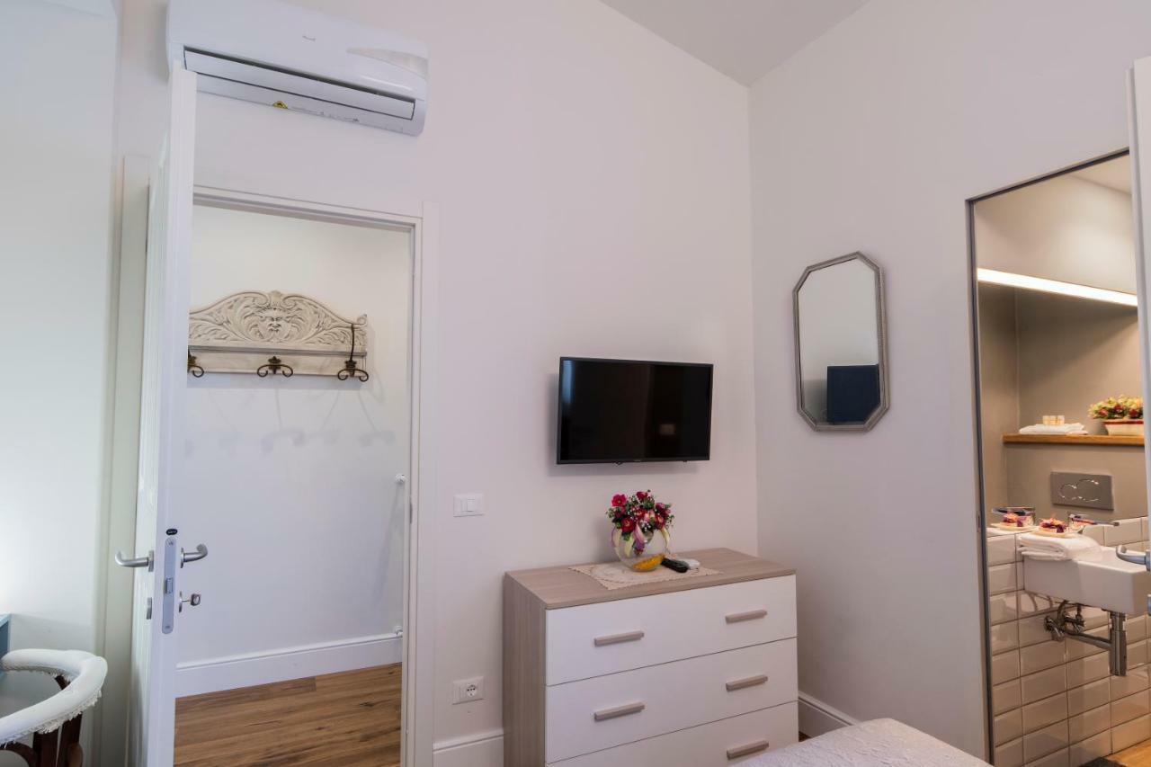 Oltrarno Lily Suite Floransa Dış mekan fotoğraf