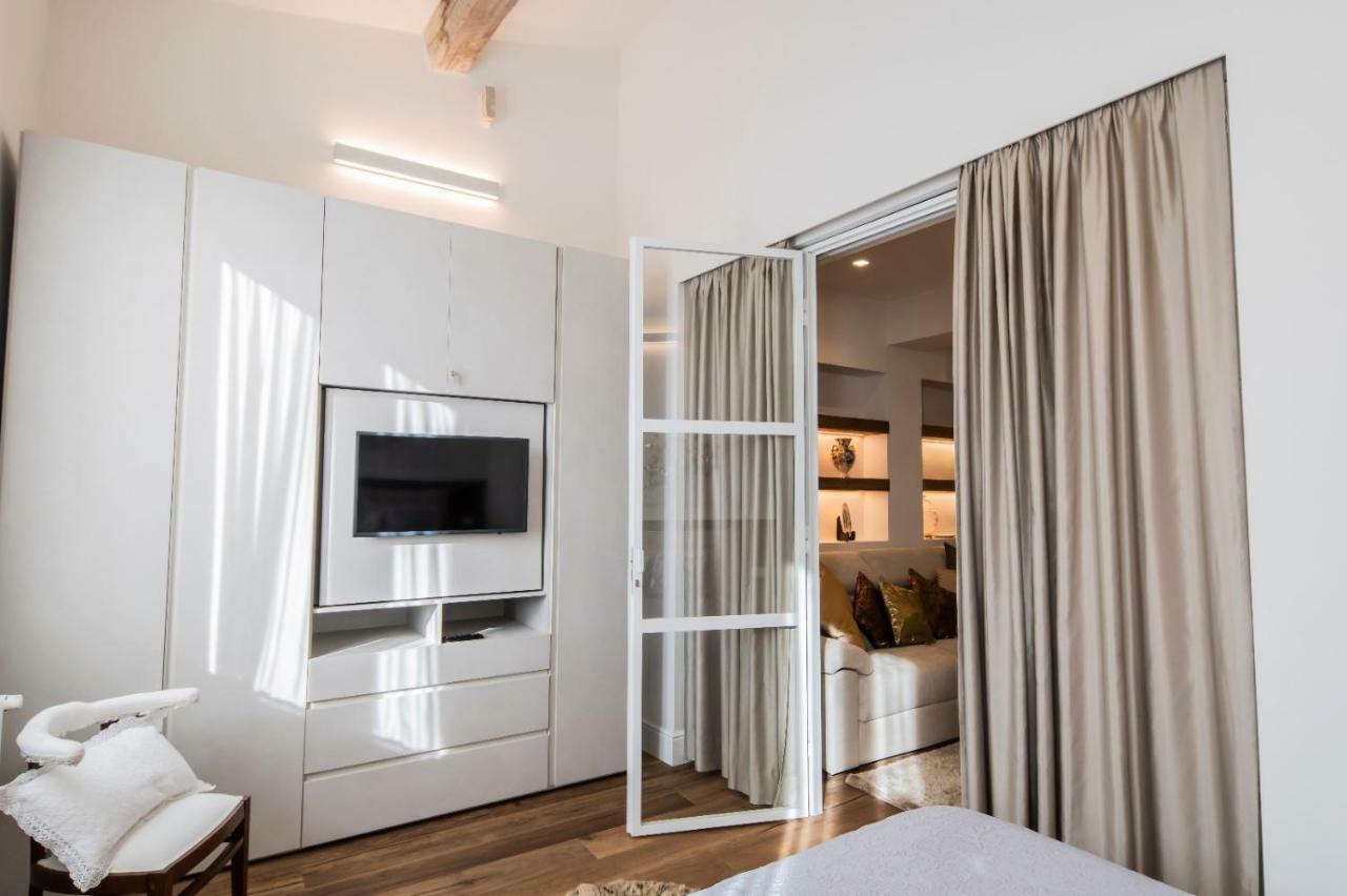 Oltrarno Lily Suite Floransa Dış mekan fotoğraf